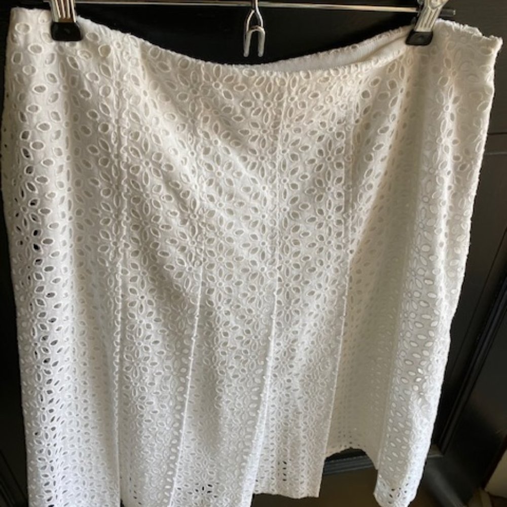 NWT Real Clothes White Eyelet Skirt Size 8